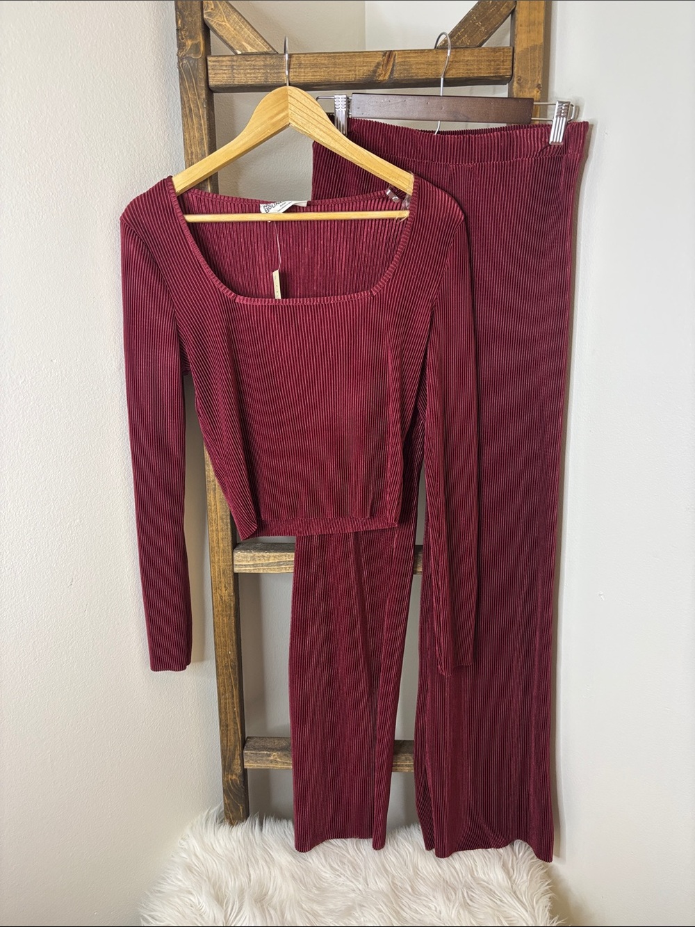 No Boundaries Ribbed Burgundy Wide-Leg Two-Piece Set Size M